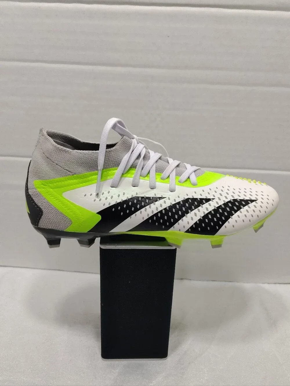 Adidas Predator Accuracy.2 FG, Men # 6.5 US Soccer Cleats